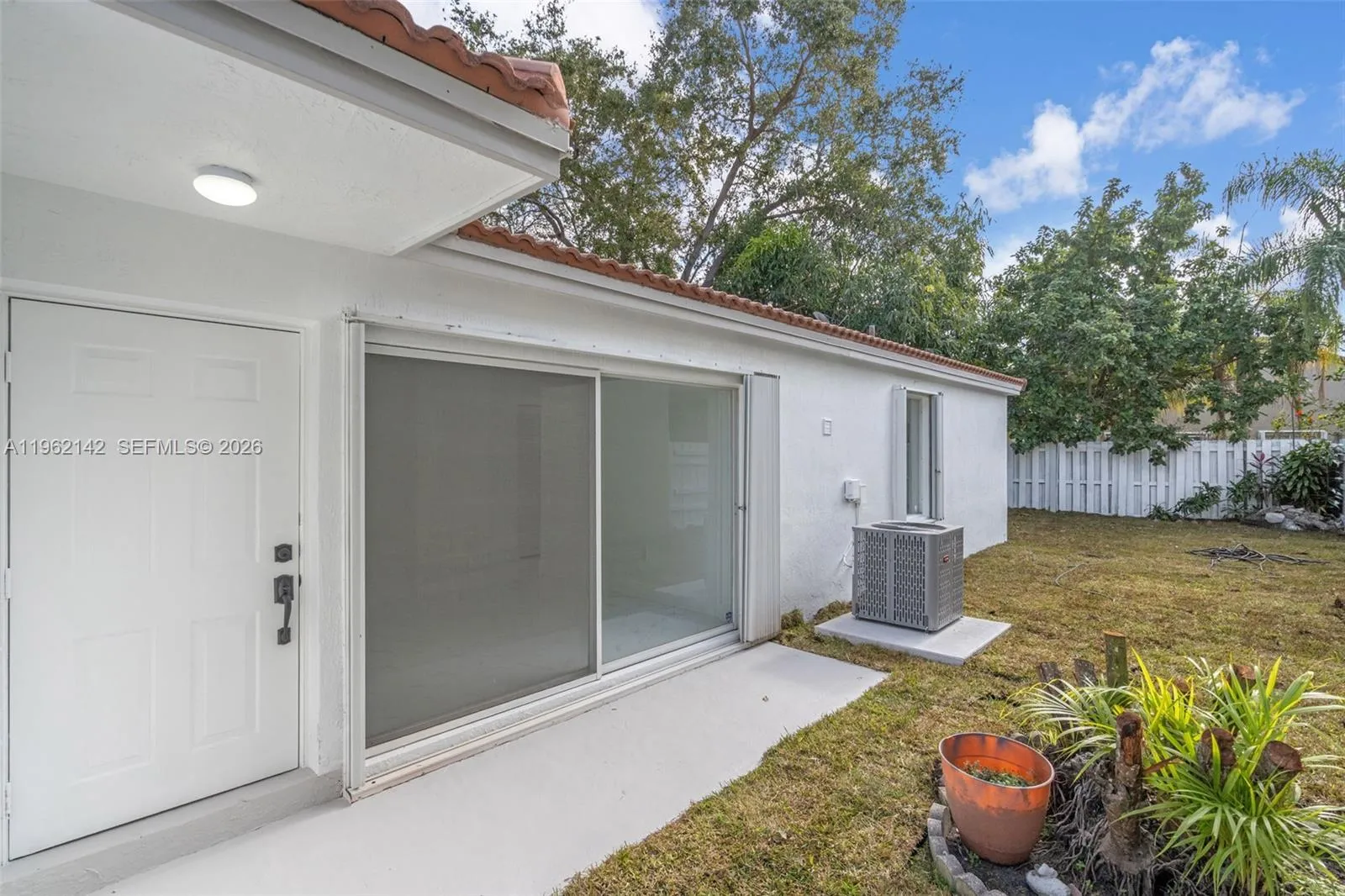 16907 SW 142nd Pl, Miami FL 33177