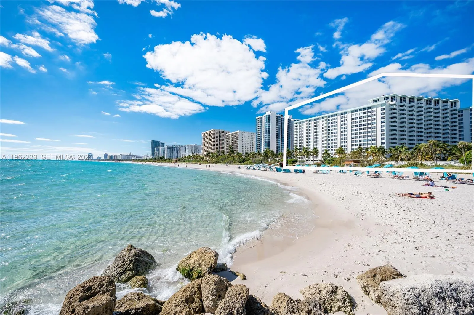 1 bedroom 1 bath for sale at 2899 Collins Ave # 1505, Miami Beach FL 33140