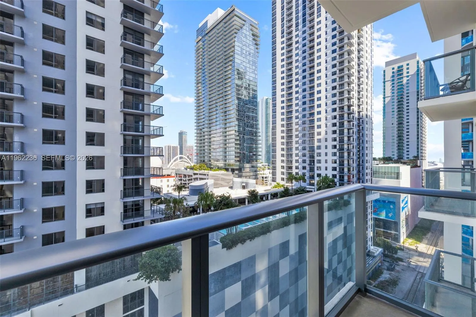 11 NE 6th St # 1611, Miami FL 33132