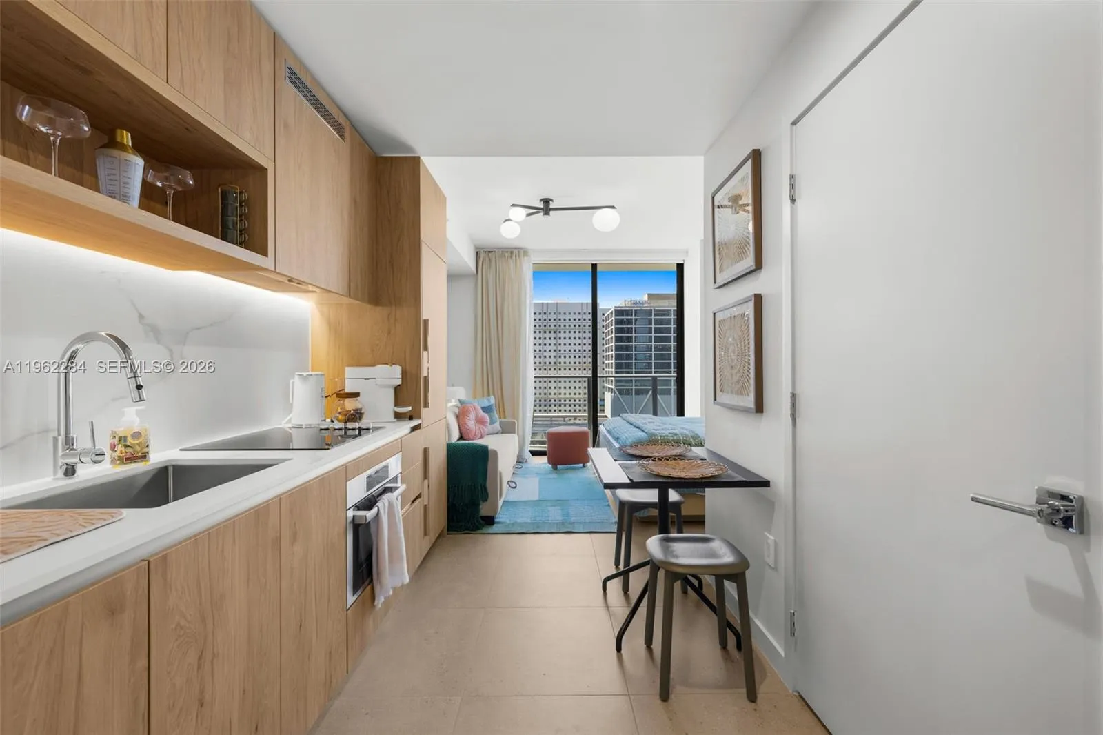 11 NE 6th St # 1615, Miami FL 33132