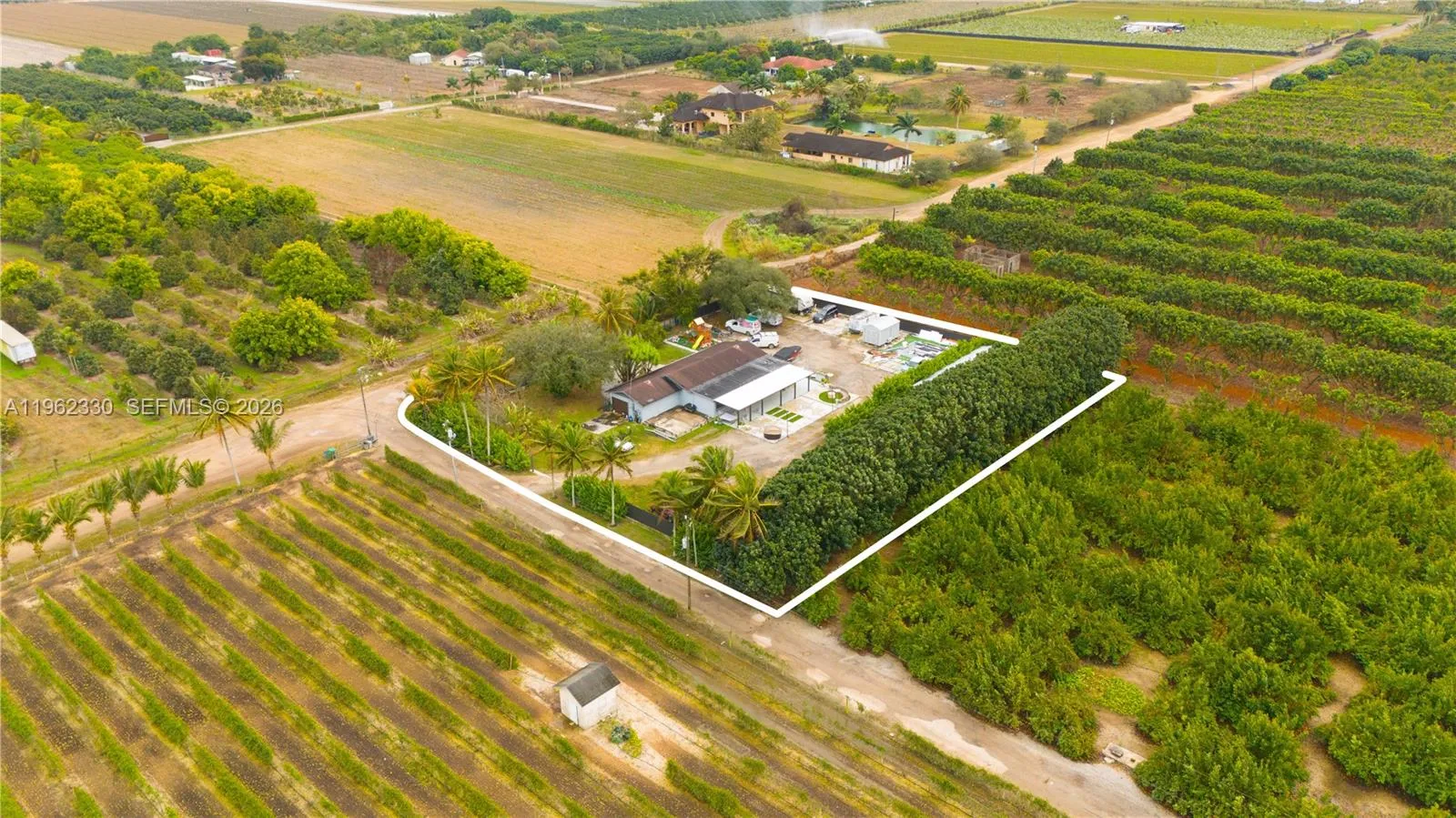 5 bedroom 4 bath for sale at 33300 SW 212th Ave, Homestead FL 33034