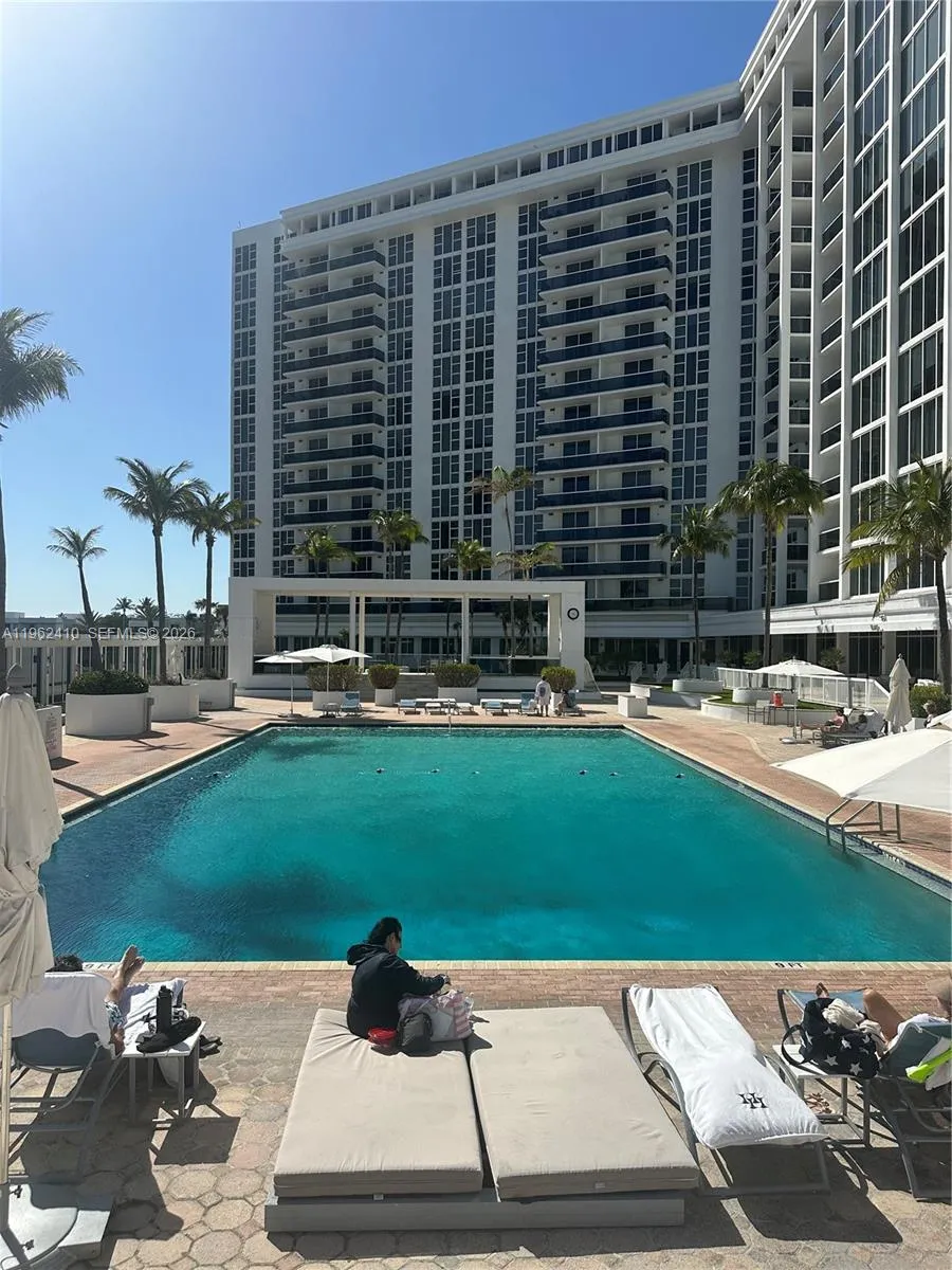 10275 Collins Ave # 1402, Bal Harbour FL 33154