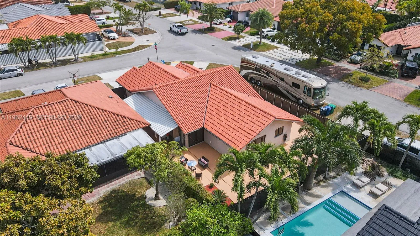 800 NW 133rd Ave, Miami FL 33182