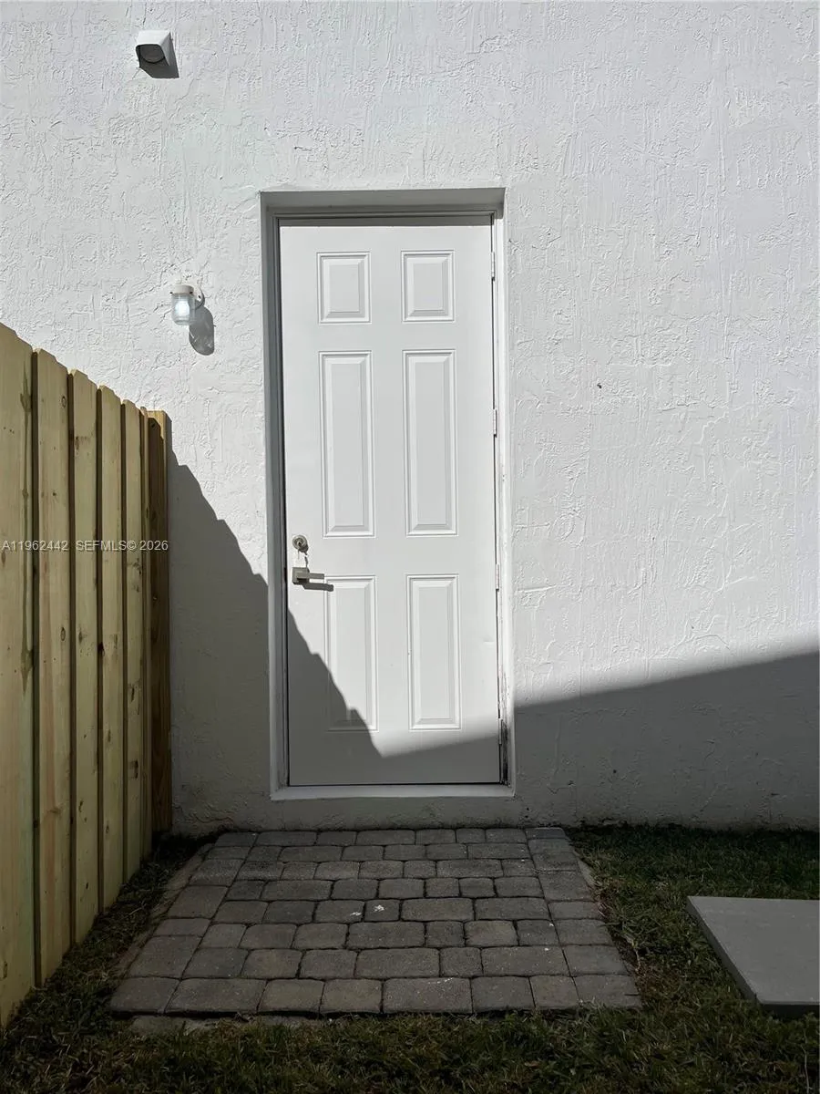 238 NE 31st Ave, Homestead FL 33033