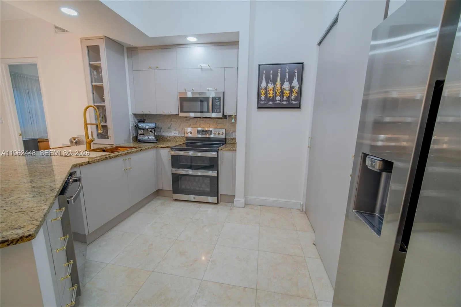 20000 E Country Club Dr # 409, Aventura FL 33180
