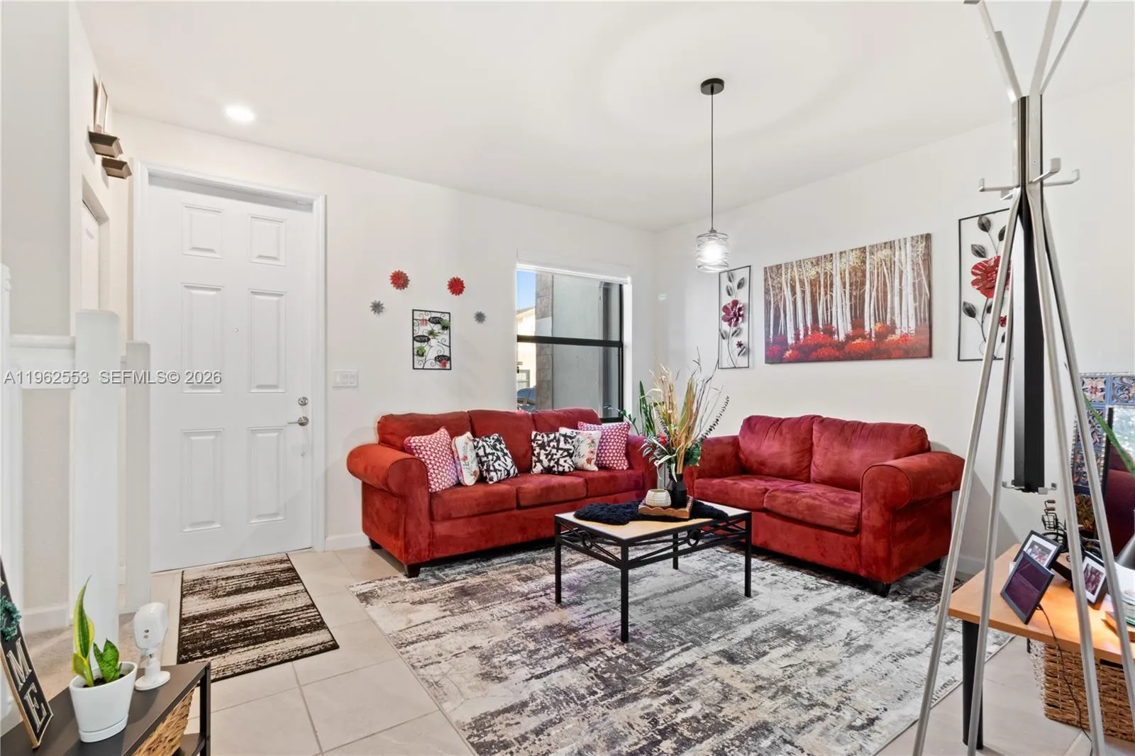 11438 W 34th Ct, Hialeah FL 33018