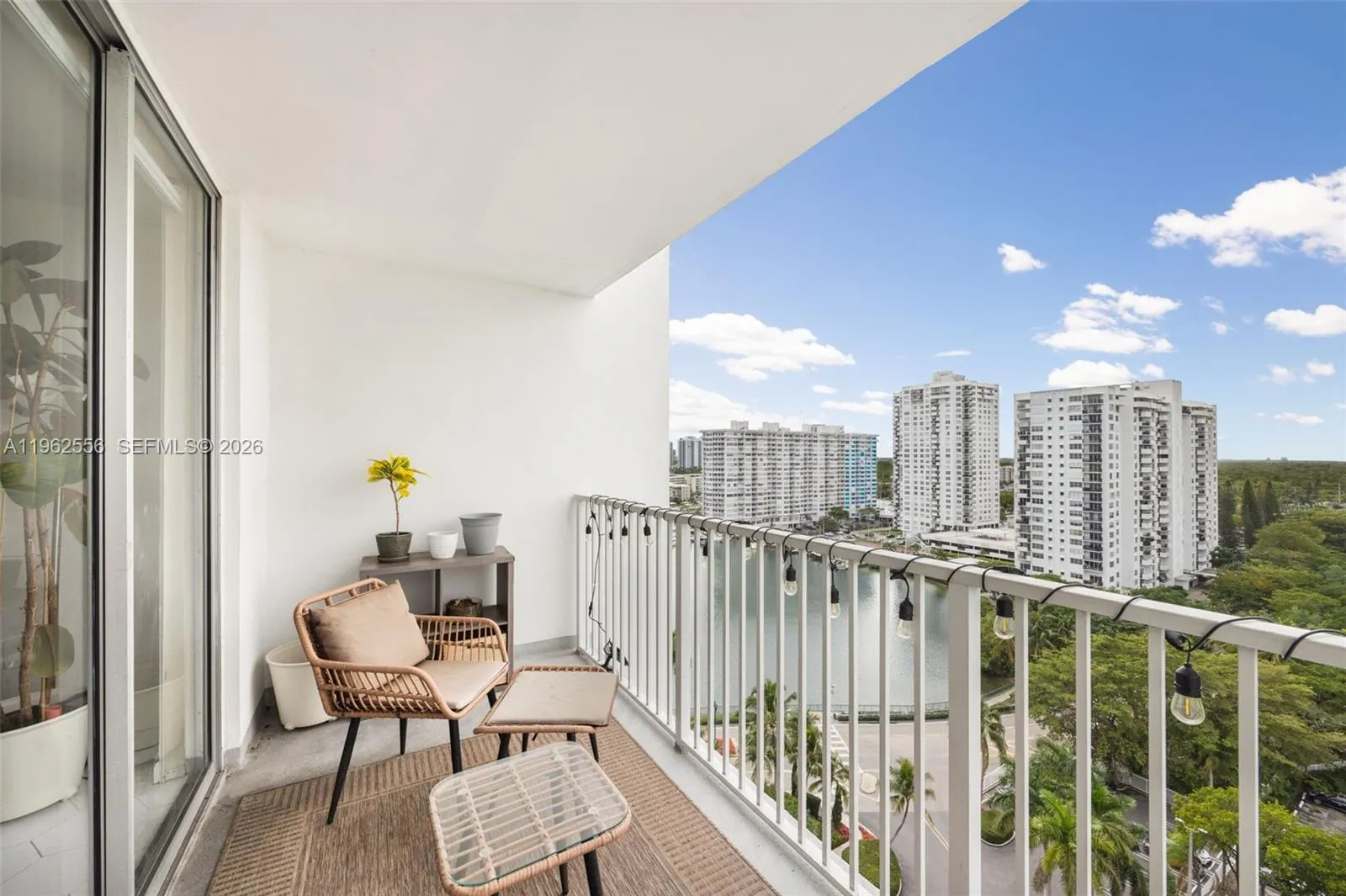 2801 NE 183rd St # 1607W, Aventura FL 33160