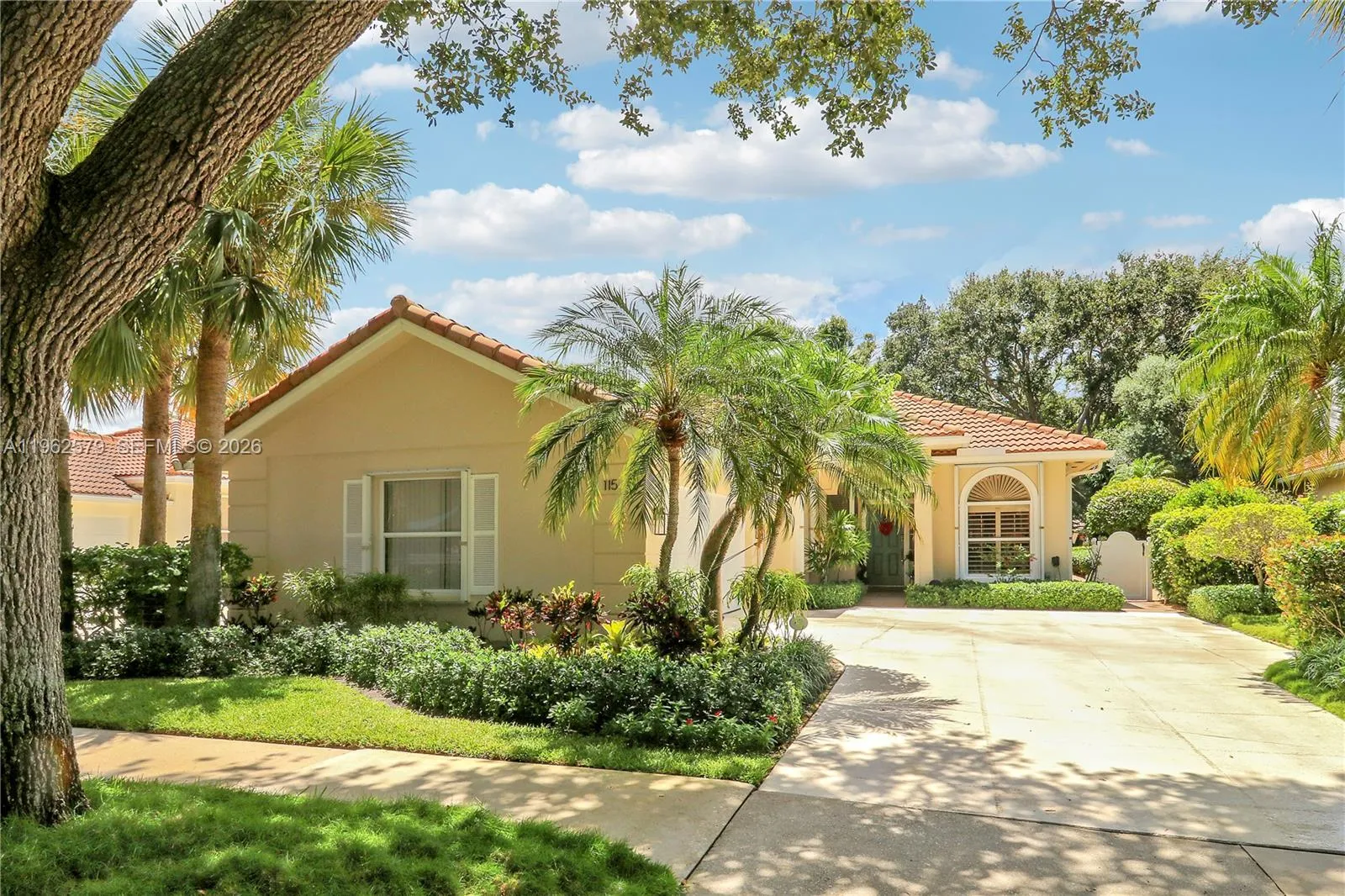 115 Winter Club Ct, Palm Beach Gardens FL 33410