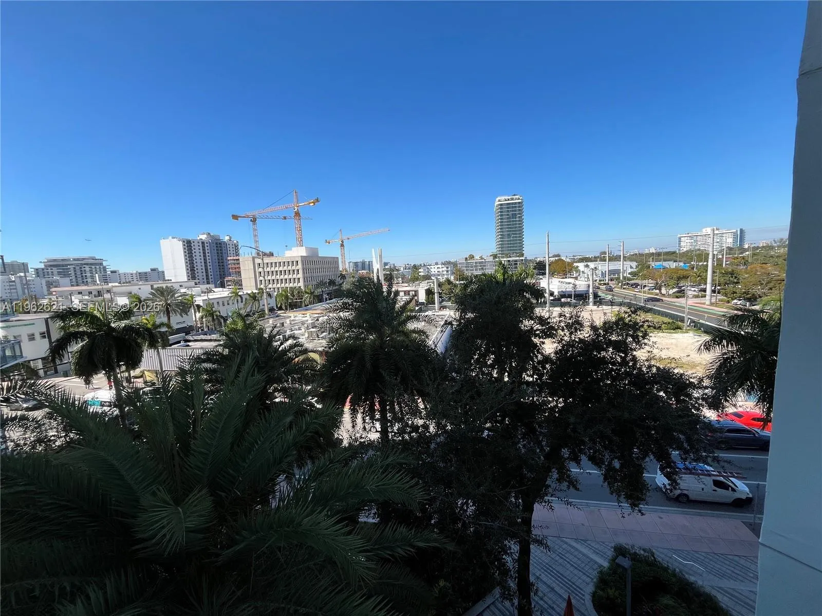 7135 Collins # 533, Miami Beach FL 33141