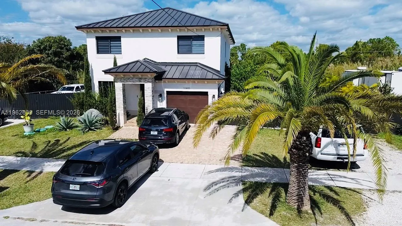4 bedroom 3 bath for sale at 11855 SW 227th St, Miami FL 33170