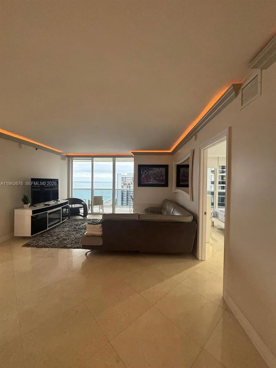 1830 S Ocean Dr # 2004, Hallandale Beach FL 33009