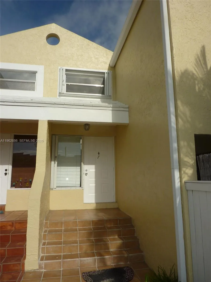 2 bedroom 2 bath for sale at 4535 SW 68th Ct Cir # 7, Miami FL 33155