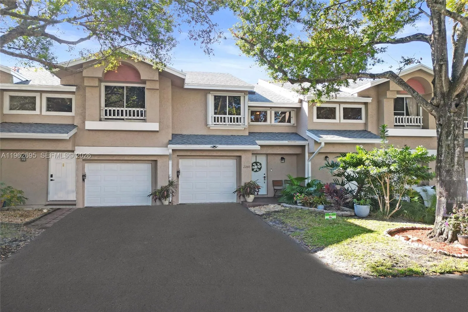 2260 W Discovery Cir W, Deerfield Beach FL 33442