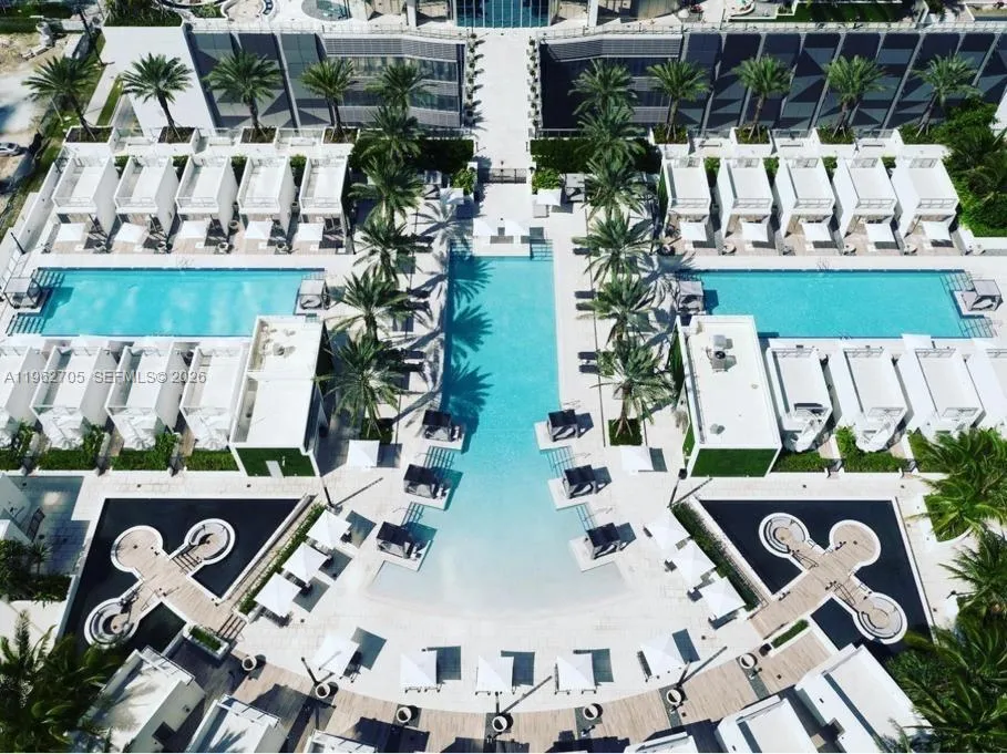 3 bedroom 3 bath for sale at 851 NE 1st Ave # 1508, Miami FL 33132