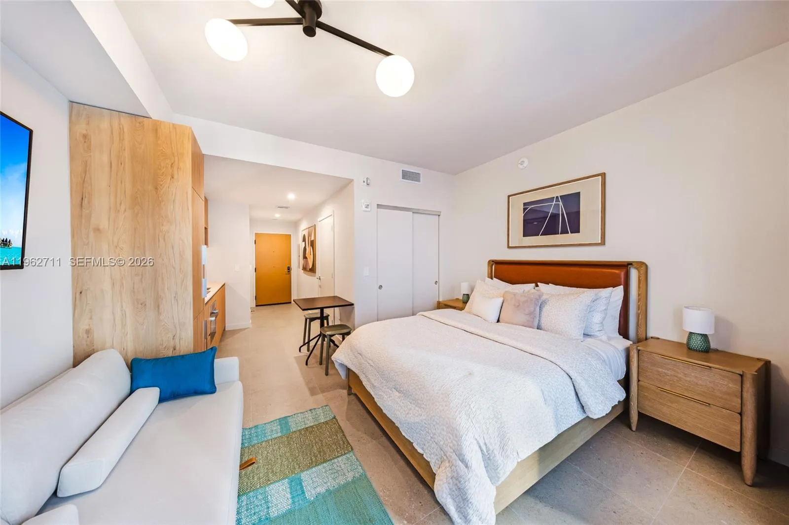 11 NE 6th St # 1208, Miami FL 33132