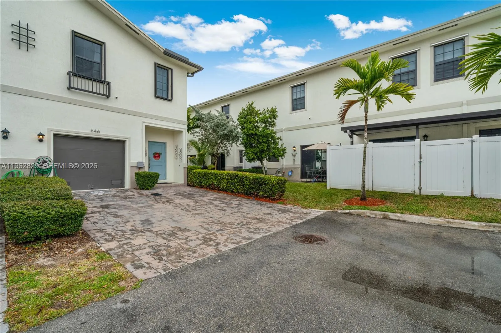 646 SW 12th St, Florida City FL 33034
