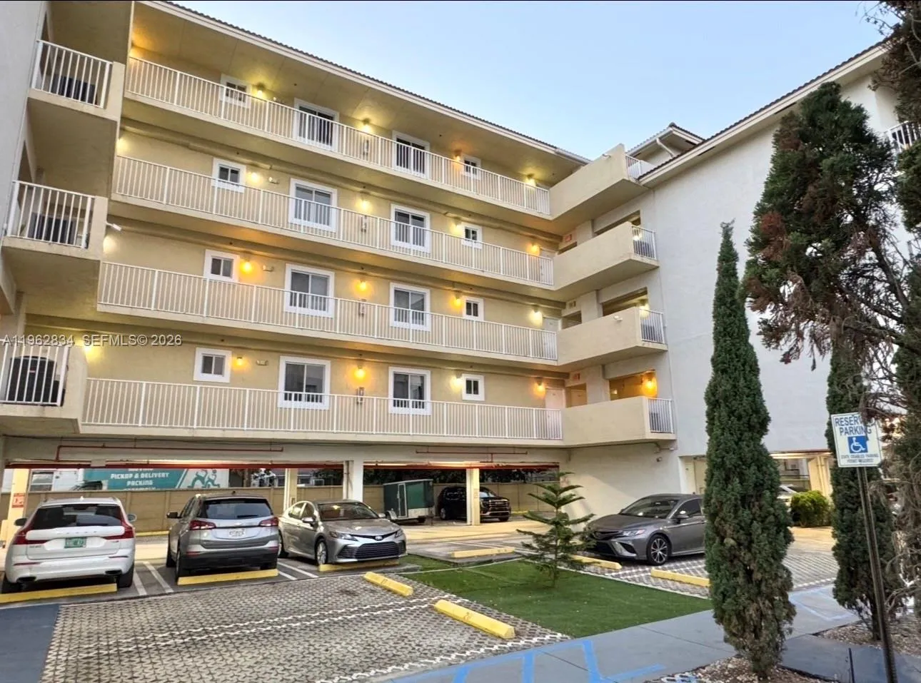 134 SW 7th Ave # 404, Miami FL 33130