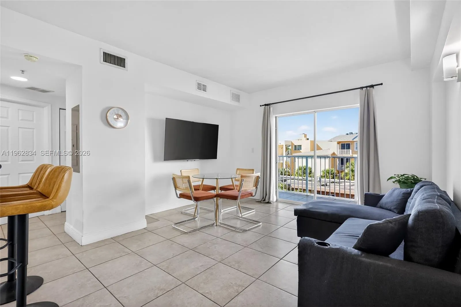 134 SW 7th Ave # 404, Miami FL 33130