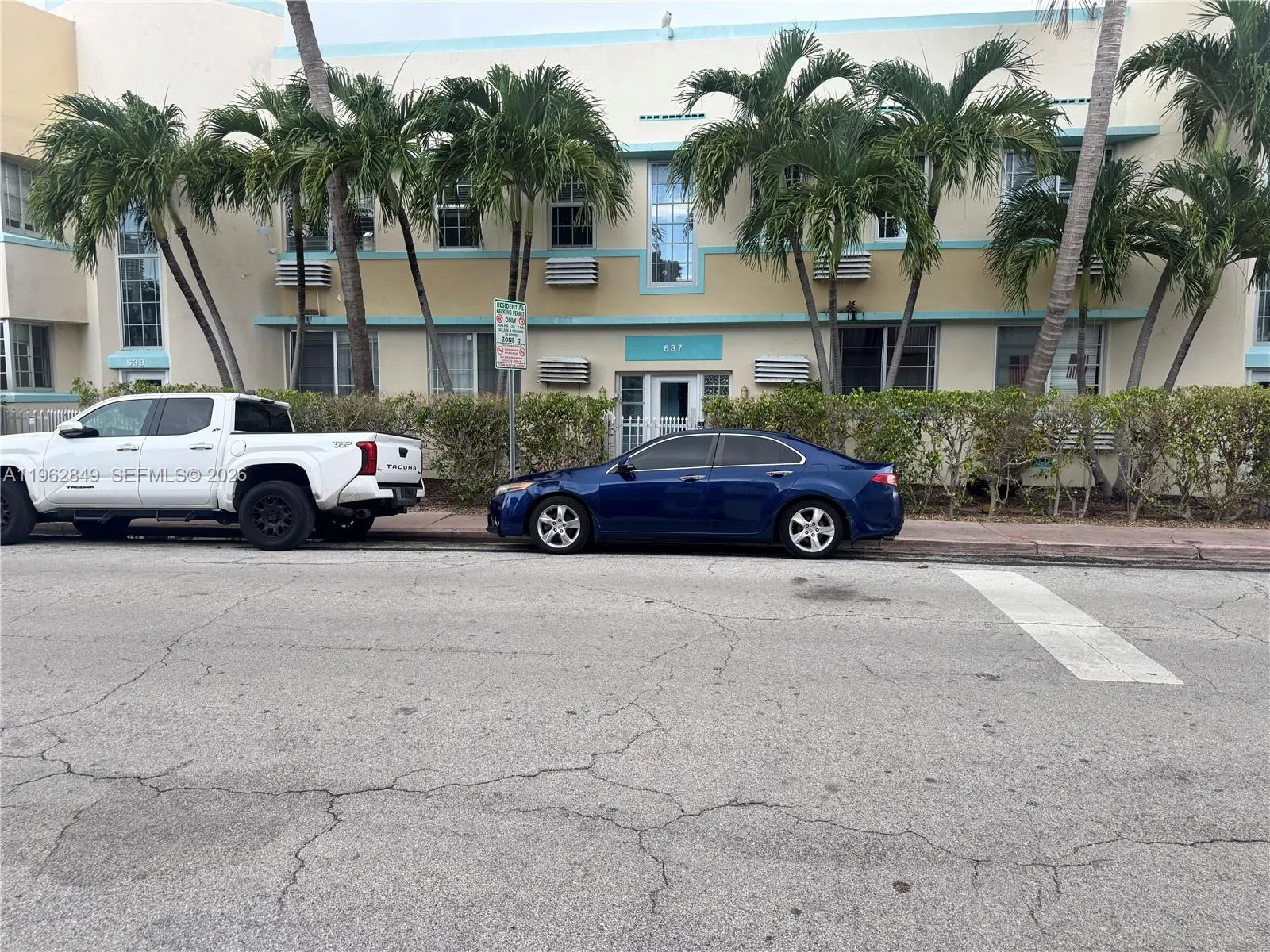 1 bedroom 1 bath for sale at 637 12th St # 6, Miami Beach FL 33139