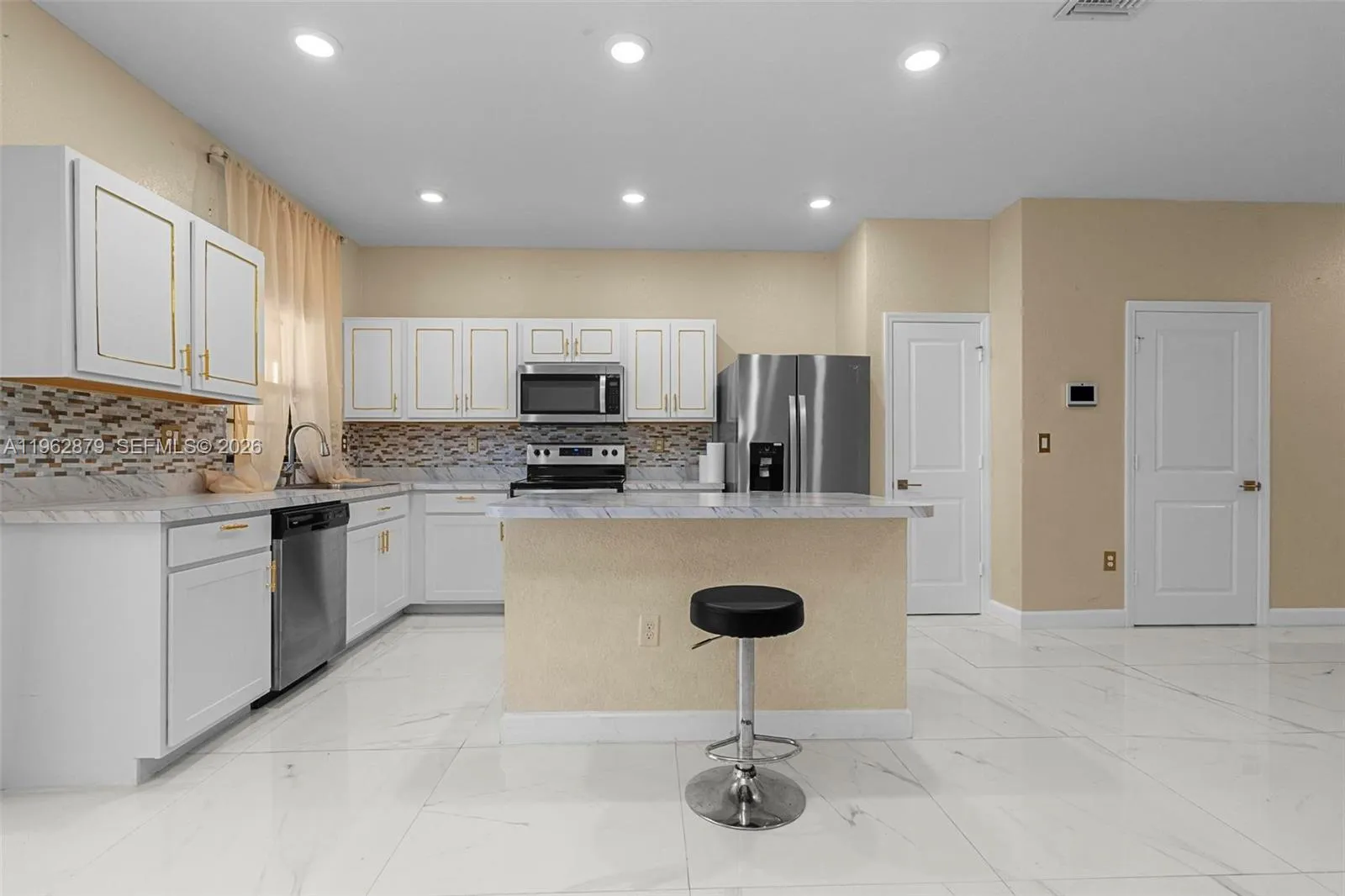 1130 SW 6th Ct, Homestead FL 33034
