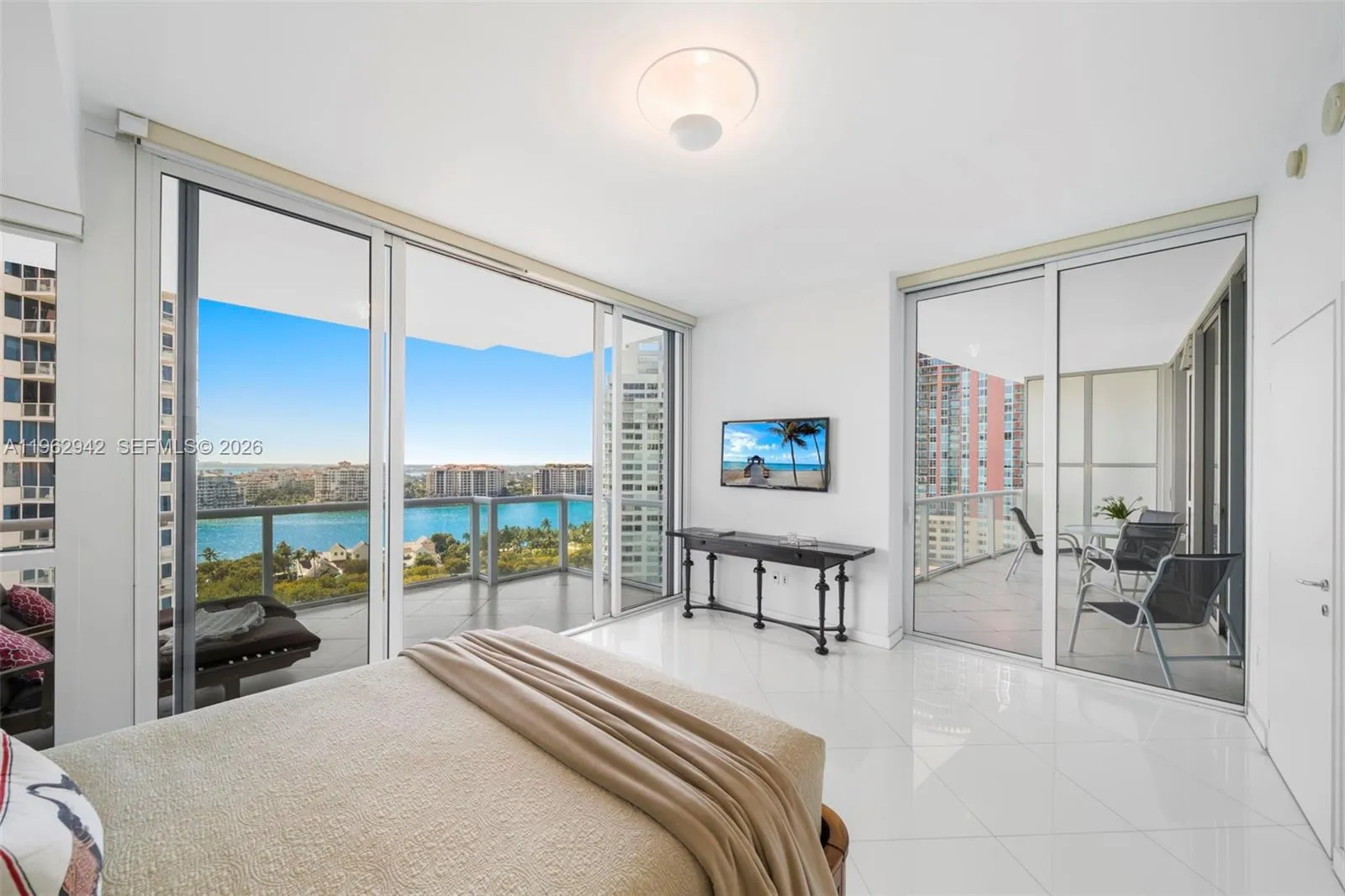 50 S Pointe Dr # 1704, Miami Beach FL 33139