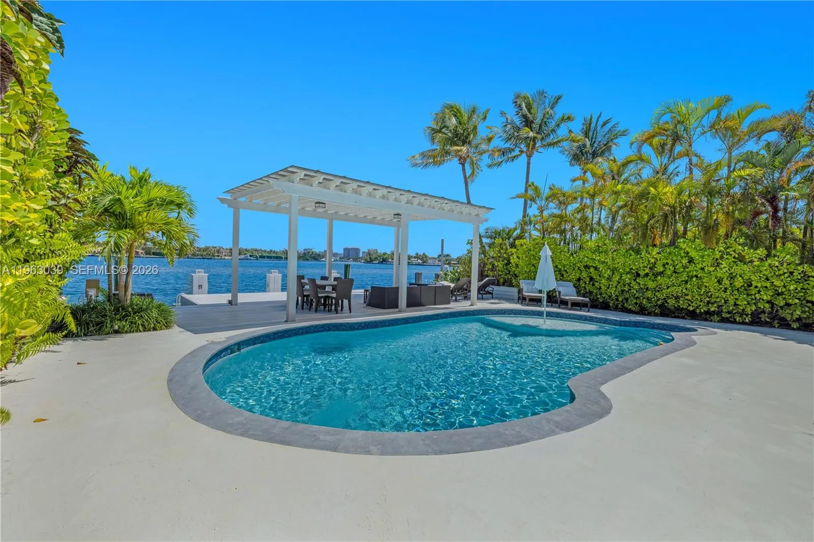 1405 Stillwater Dr, Miami Beach FL 33141