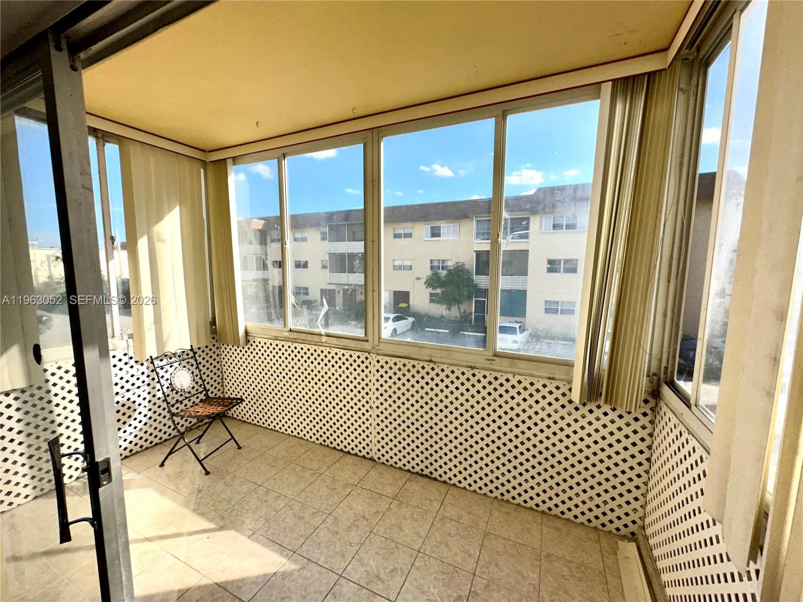 4043 NW 16th St # 204, Lauderhill FL 33313