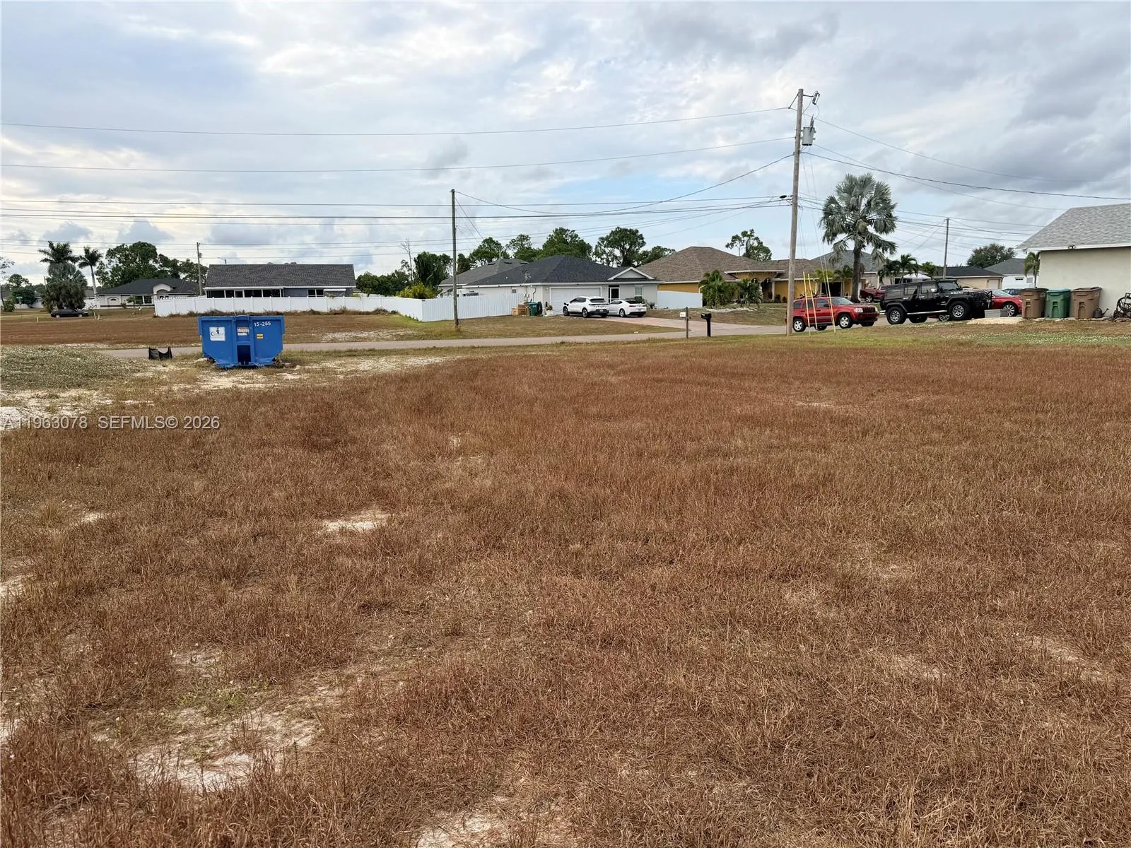 3709 NE 12th PL, Cape Coral FL 33909
