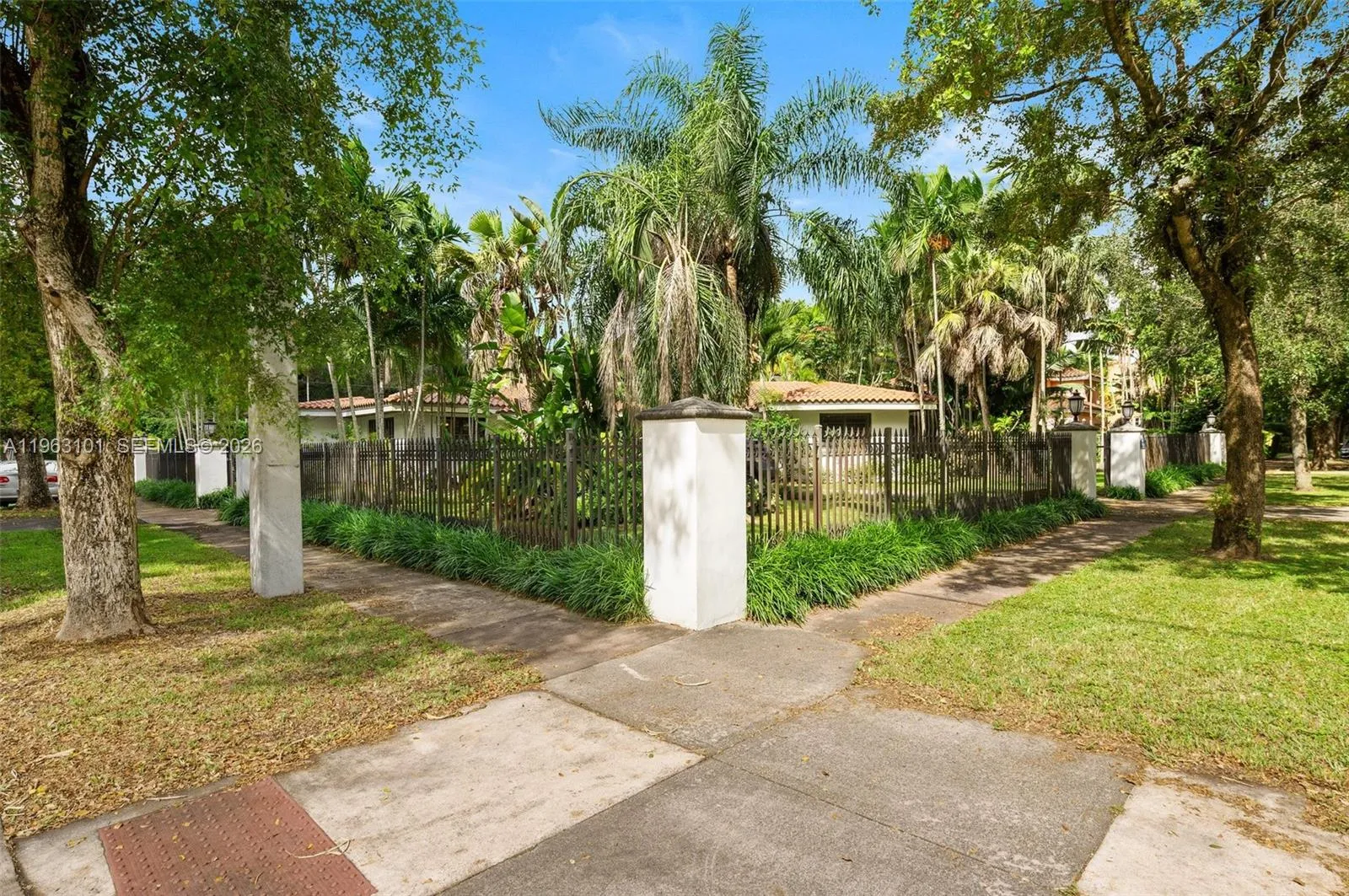 4 bedroom 4 bath for sale at 1240 Ferdinand St, Coral Gables FL 33134