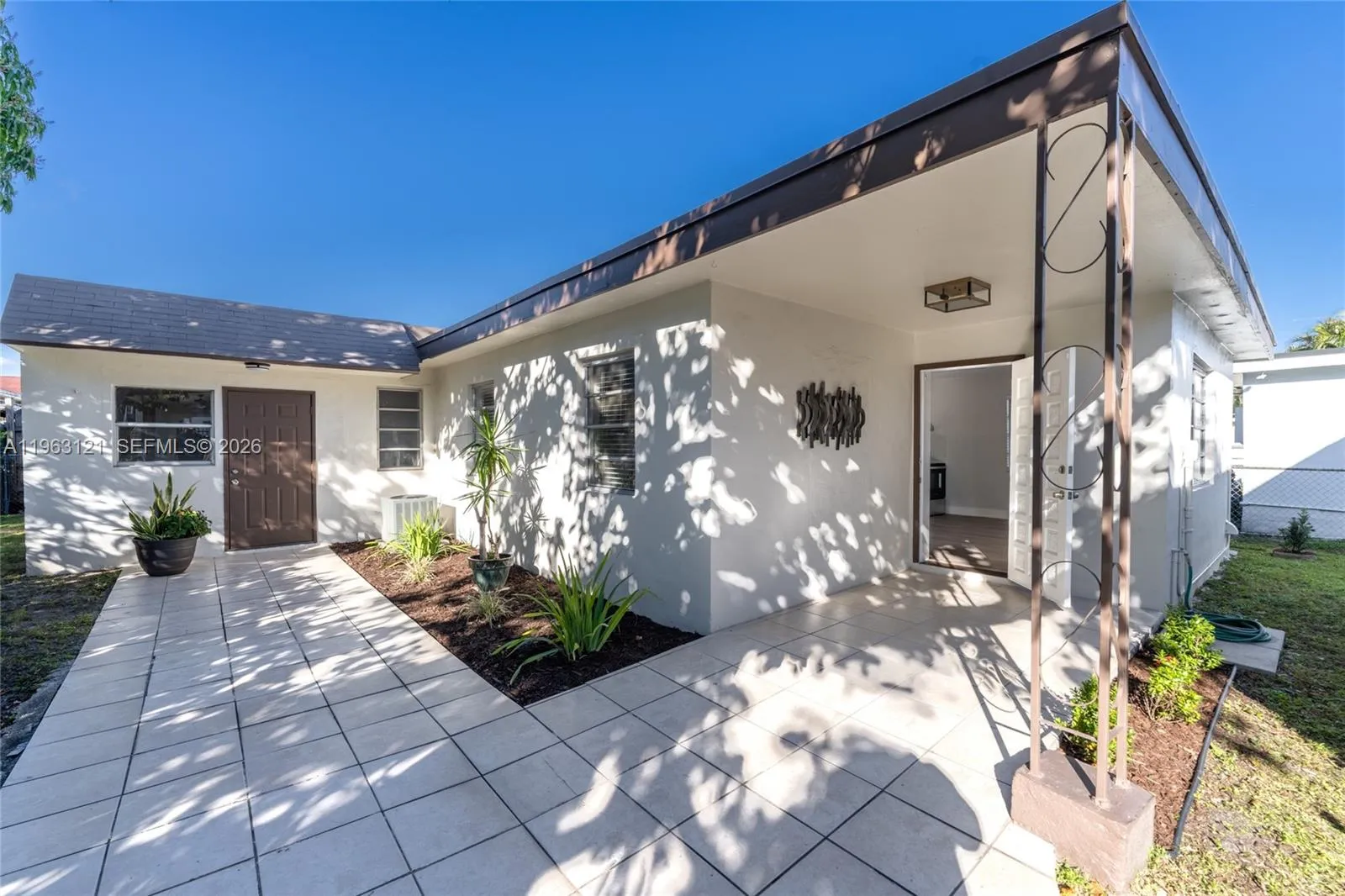 1631 SW 21st St, Miami FL 33145