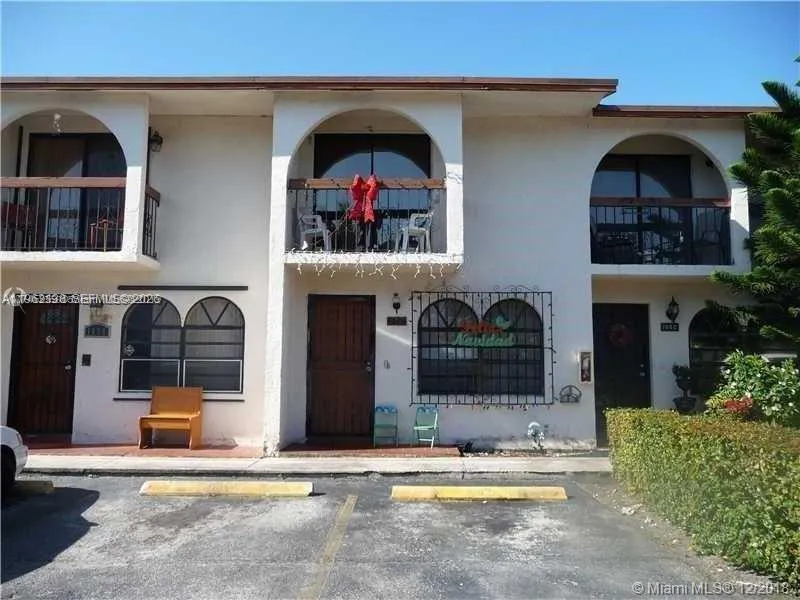 1082 W 79th St # 25, Hialeah FL 33014
