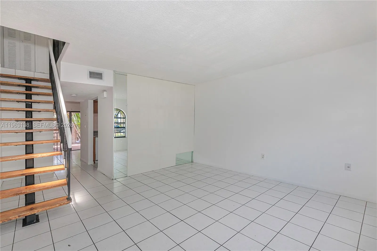 1082 W 79th St # 25, Hialeah FL 33014
