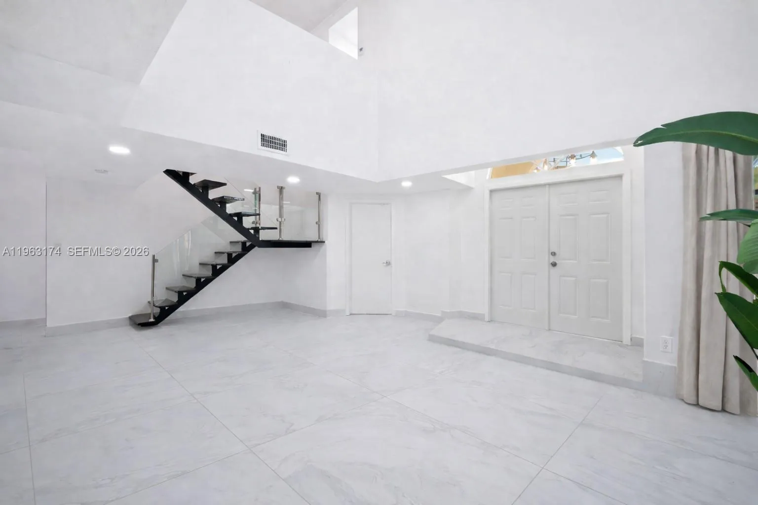 5239 SW 153rd Ave, Miami FL 33185