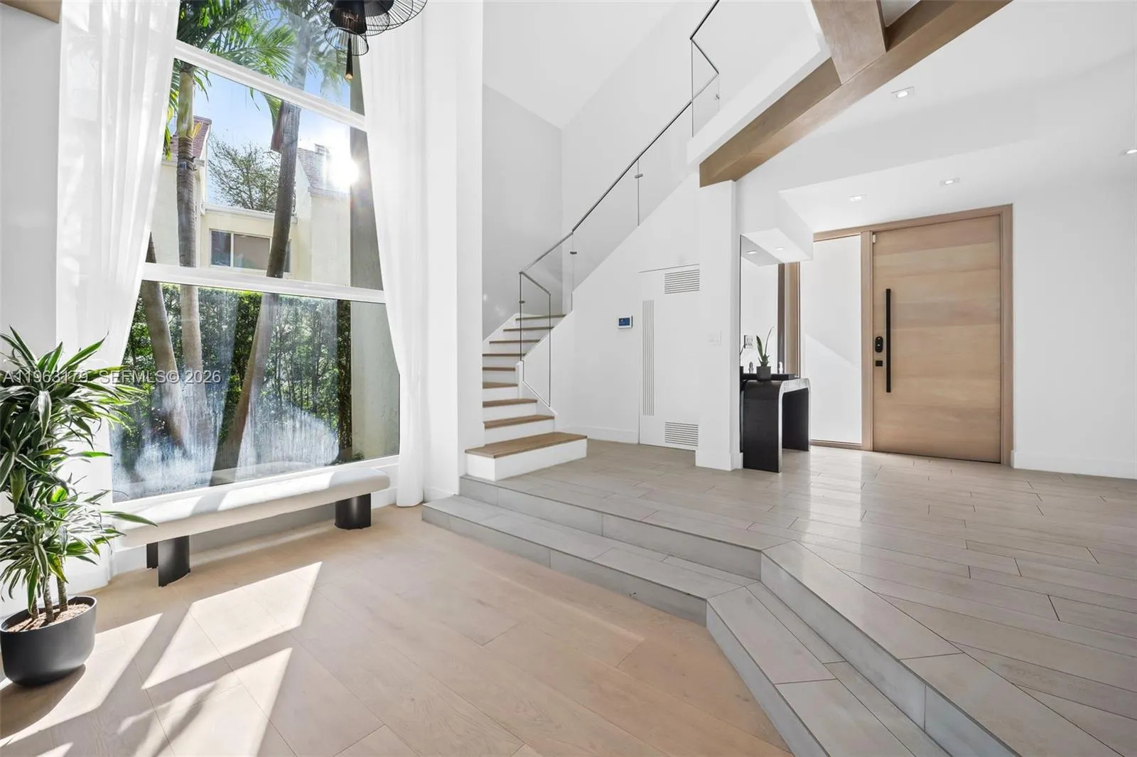 1961 S Oak Haven Cir, Miami FL 33179