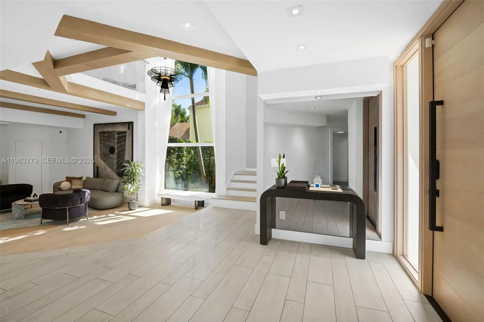 1961 S Oak Haven Cir, Miami FL 33179