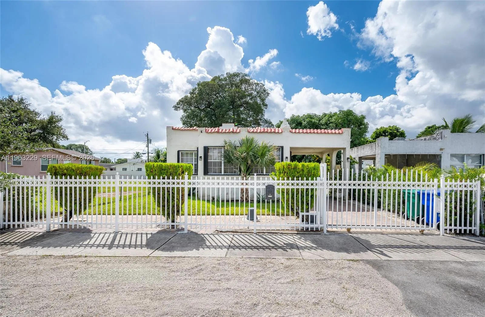 1844 NW 47th St, Miami FL 33142