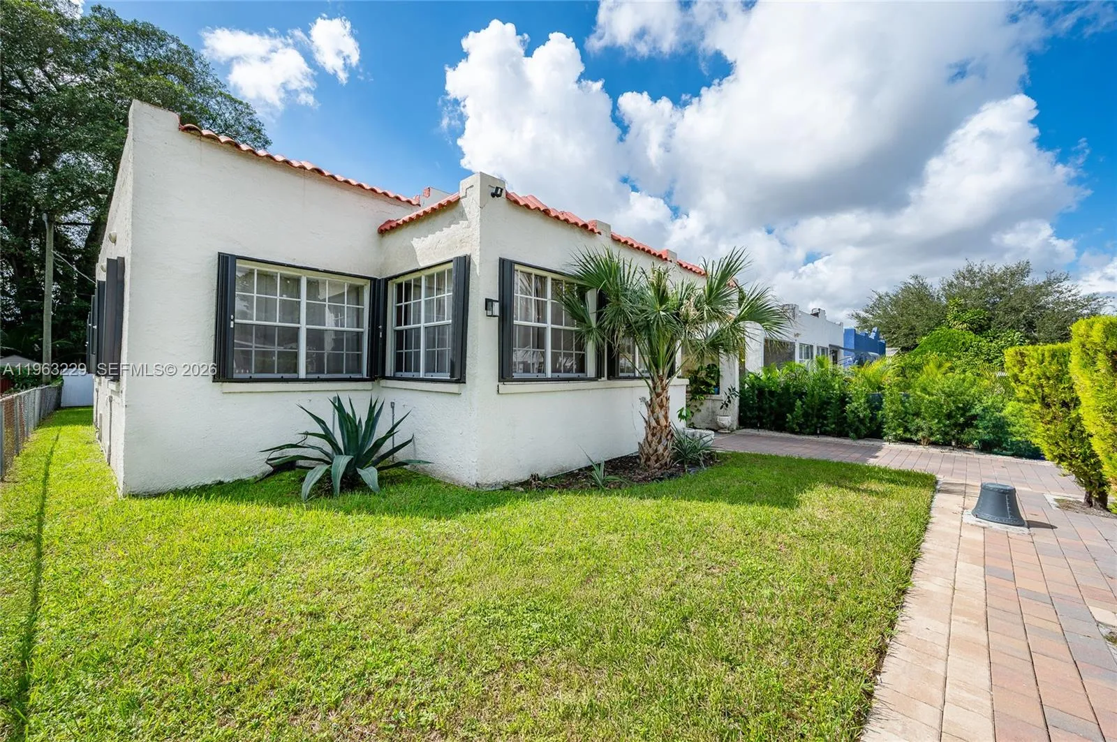 1844 NW 47th St, Miami FL 33142