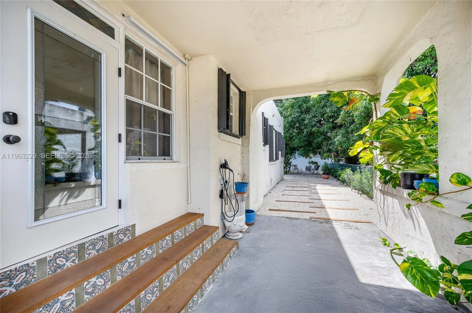 1844 NW 47th St, Miami FL 33142