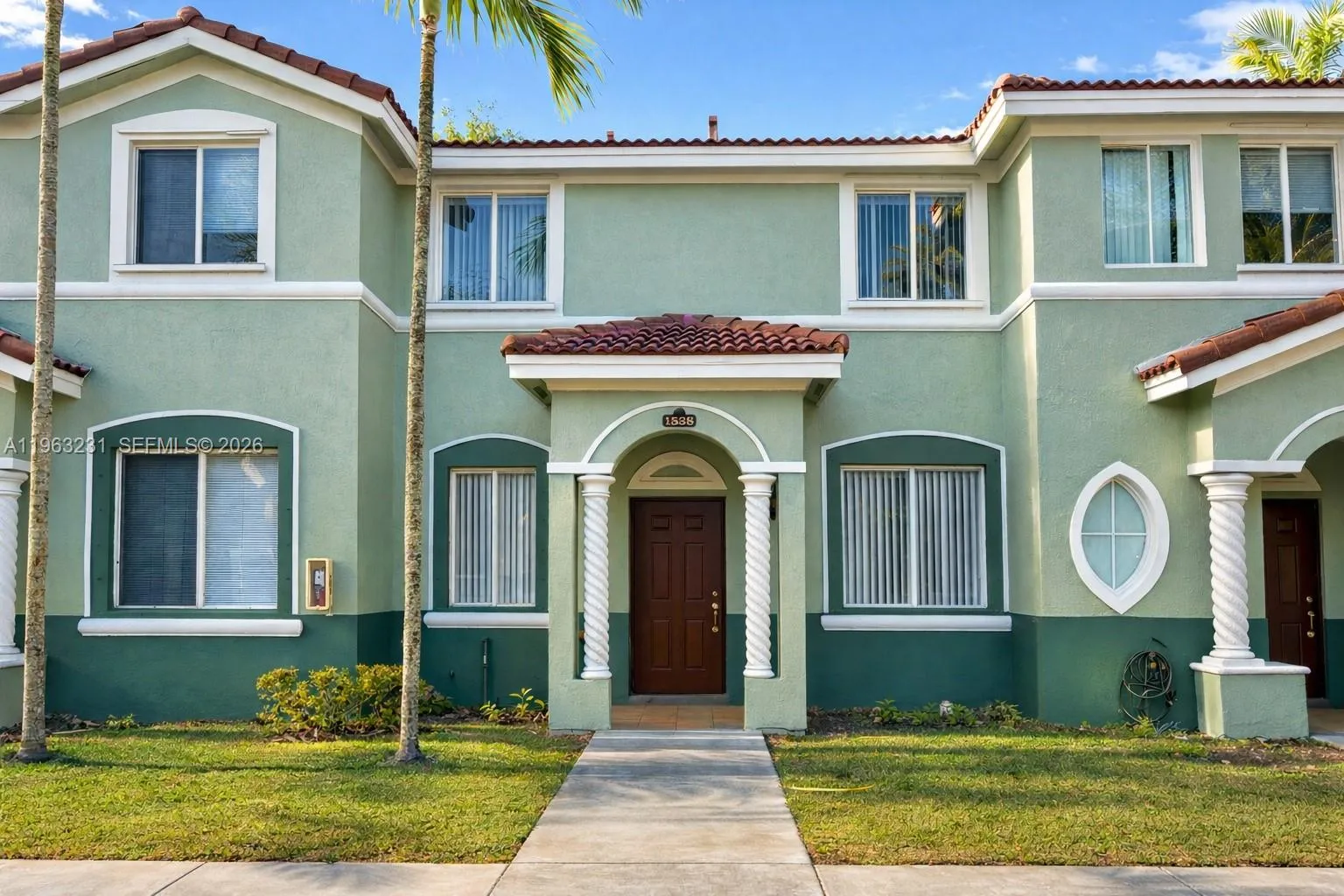 3 bedroom 2 bath for sale at 1538 SE 24th Ct # 213, Homestead FL 33035