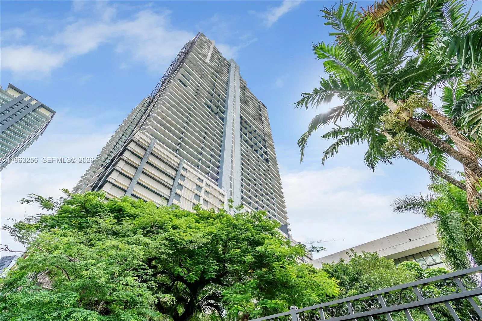 60 SW 13th St # 3416, Miami FL 33130
