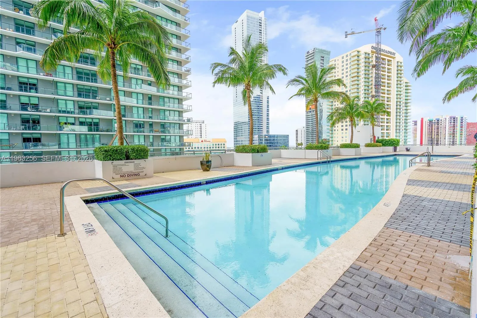 60 SW 13th St # 3416, Miami FL 33130