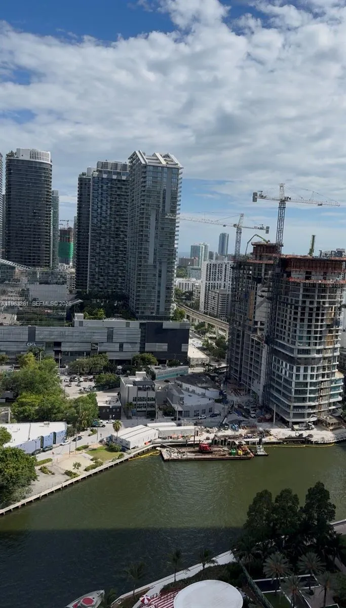 350 S Miami Ave # 3006, Miami FL 33130