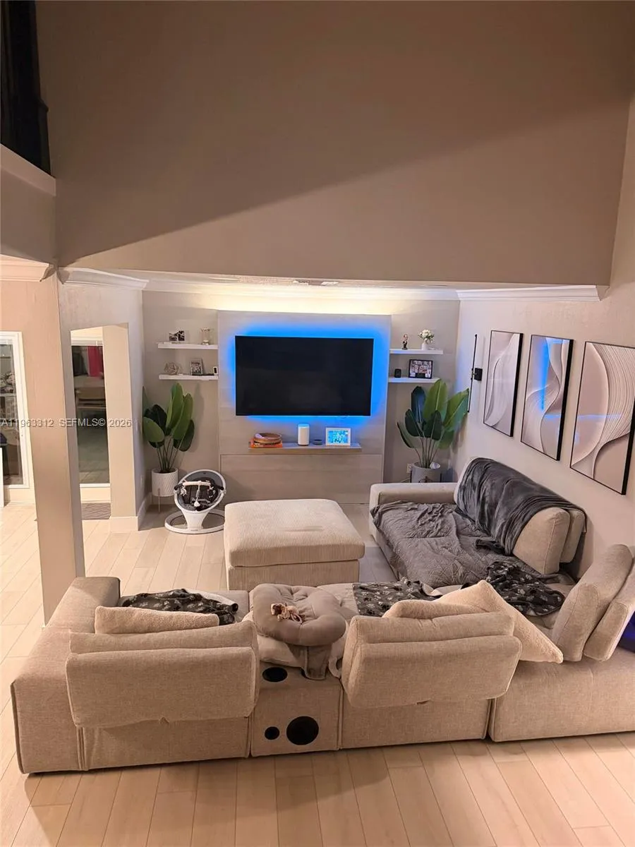 15023 SW 139th Pl, Miami FL 33186