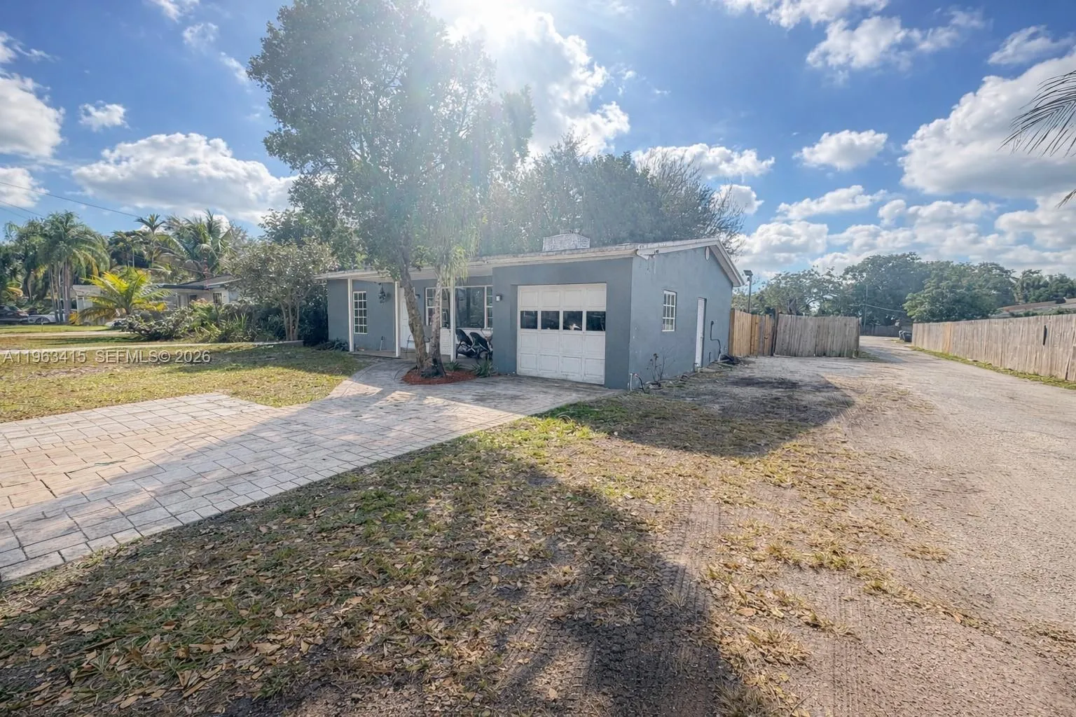 5724 Mckinley St, Hollywood FL 33021