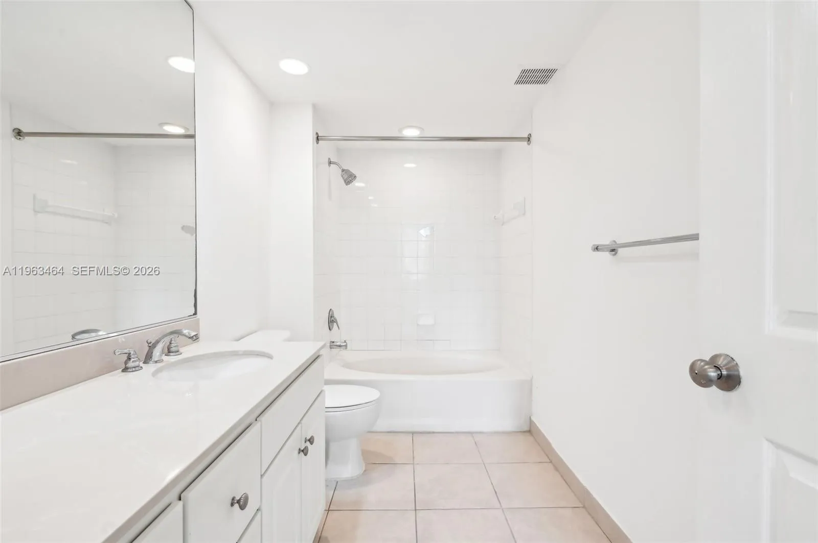 2000 N Bayshore Dr # 304, Miami FL 33137