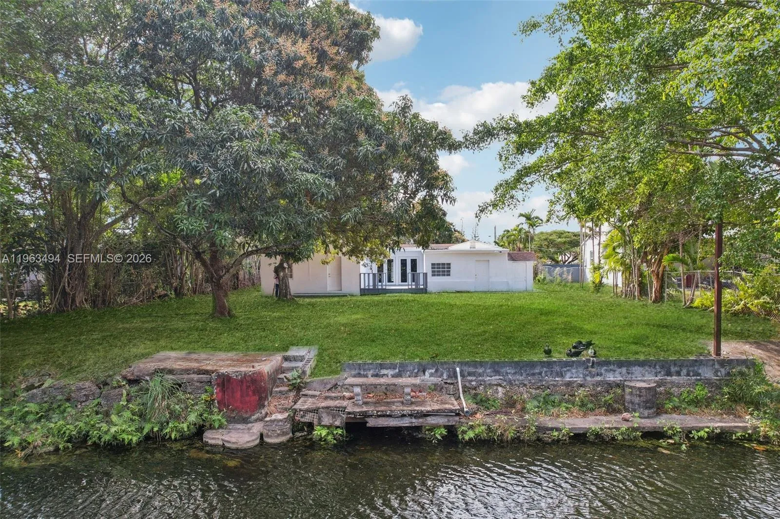 299 S Biscayne River Dr, Miami FL 33169