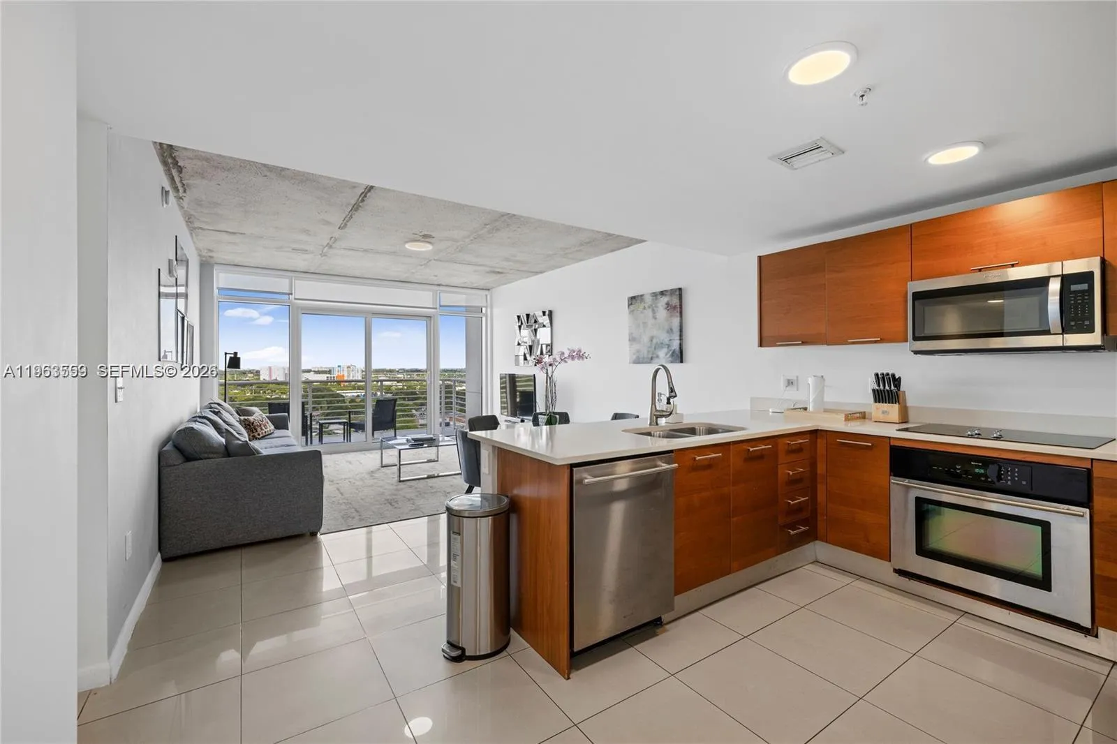 3250 NE 1st Ave # 1113, Miami FL 33137