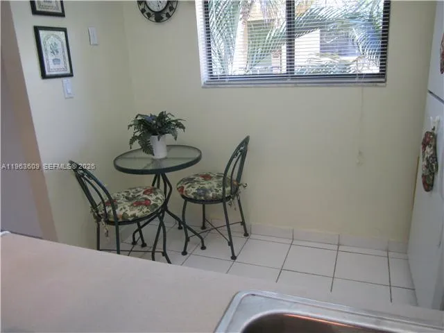 8025 SW 107th AV # 321, Miami FL 33173