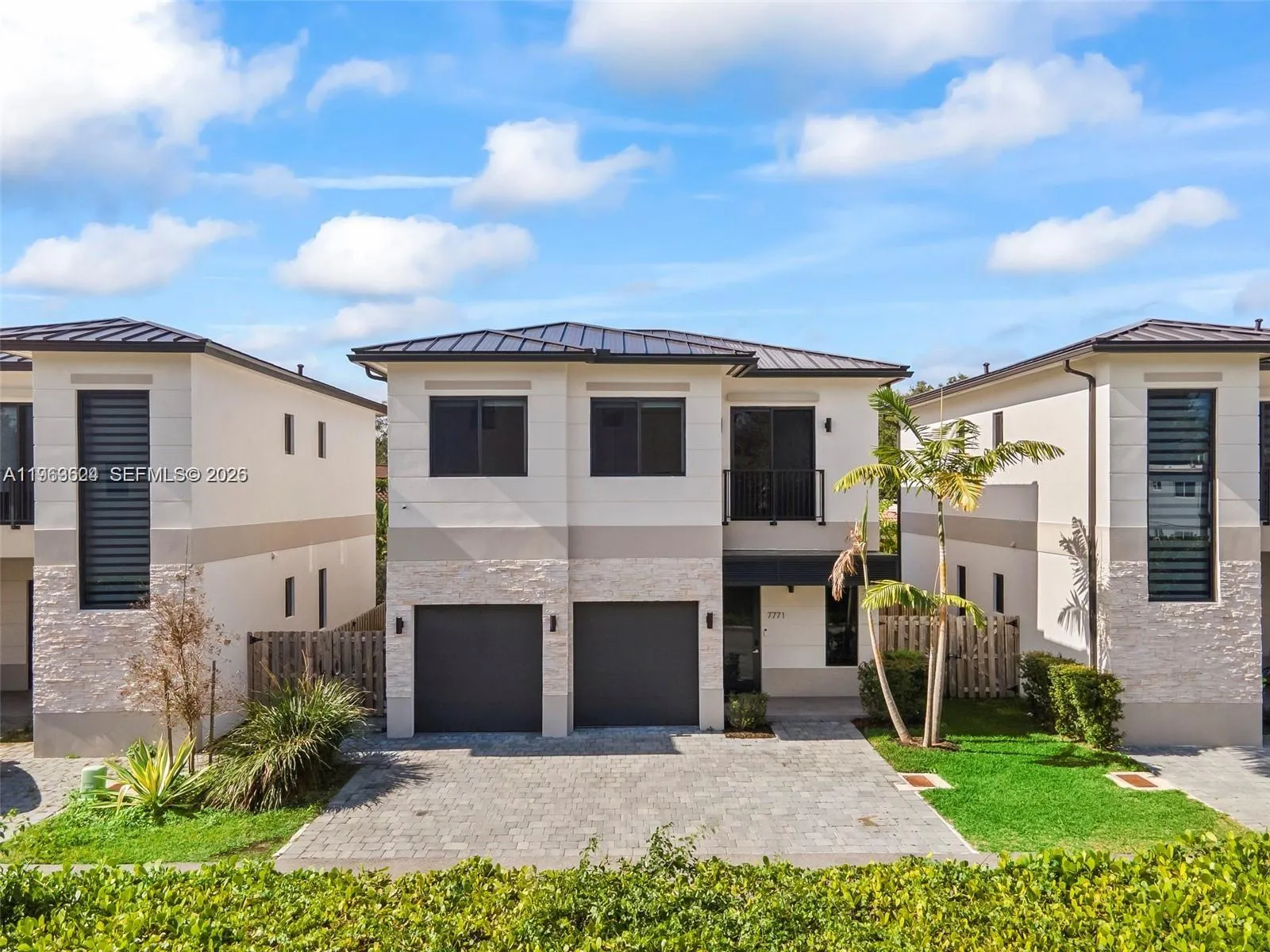 4 bedroom 2 bath for sale at 7771 SW 99th St, Miami FL 33156