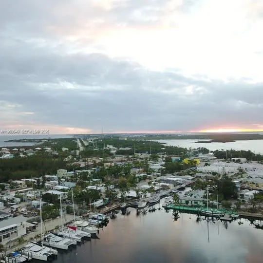 118 Burgundy Dr, Tavernier FL 33070